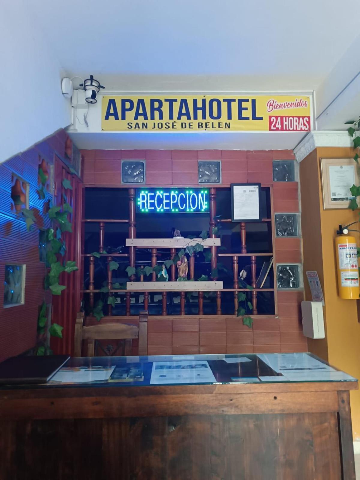 Apartahotel San Jose De Belen Μεντεγίν Εξωτερικό φωτογραφία